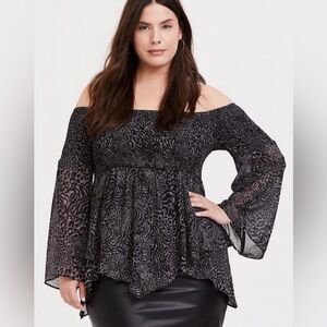 Torrid Babydoll Chiffon Smocked Gray & Black Animal Print Top - Size 2 (2X)